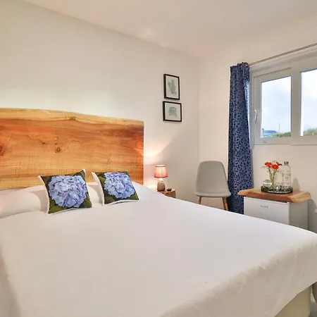 Bed & Breakfast Casa Baleia A Vista 3*